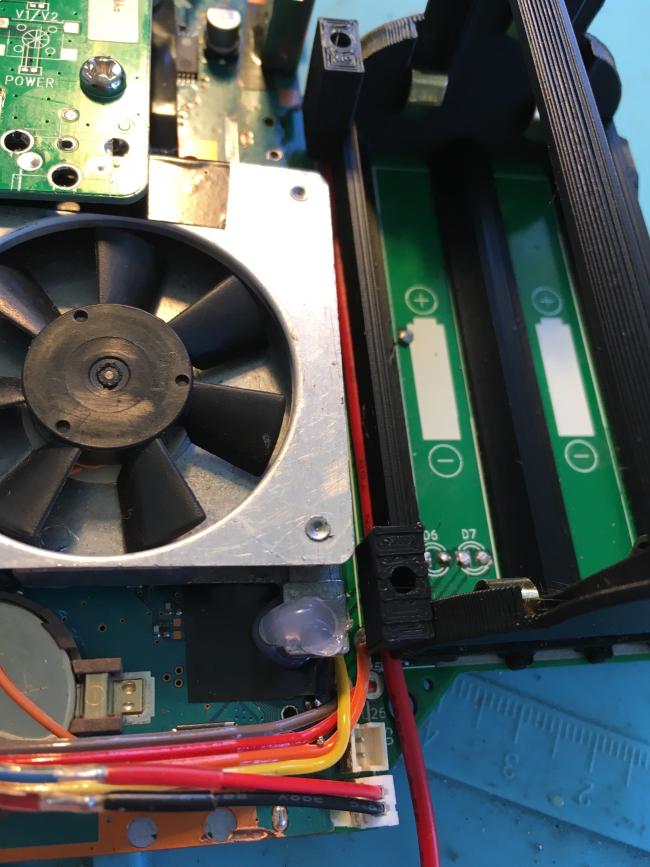 BatteryHolderWireRun.jpg