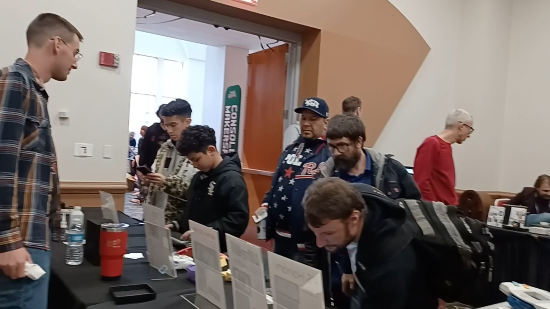 crowd 2.png