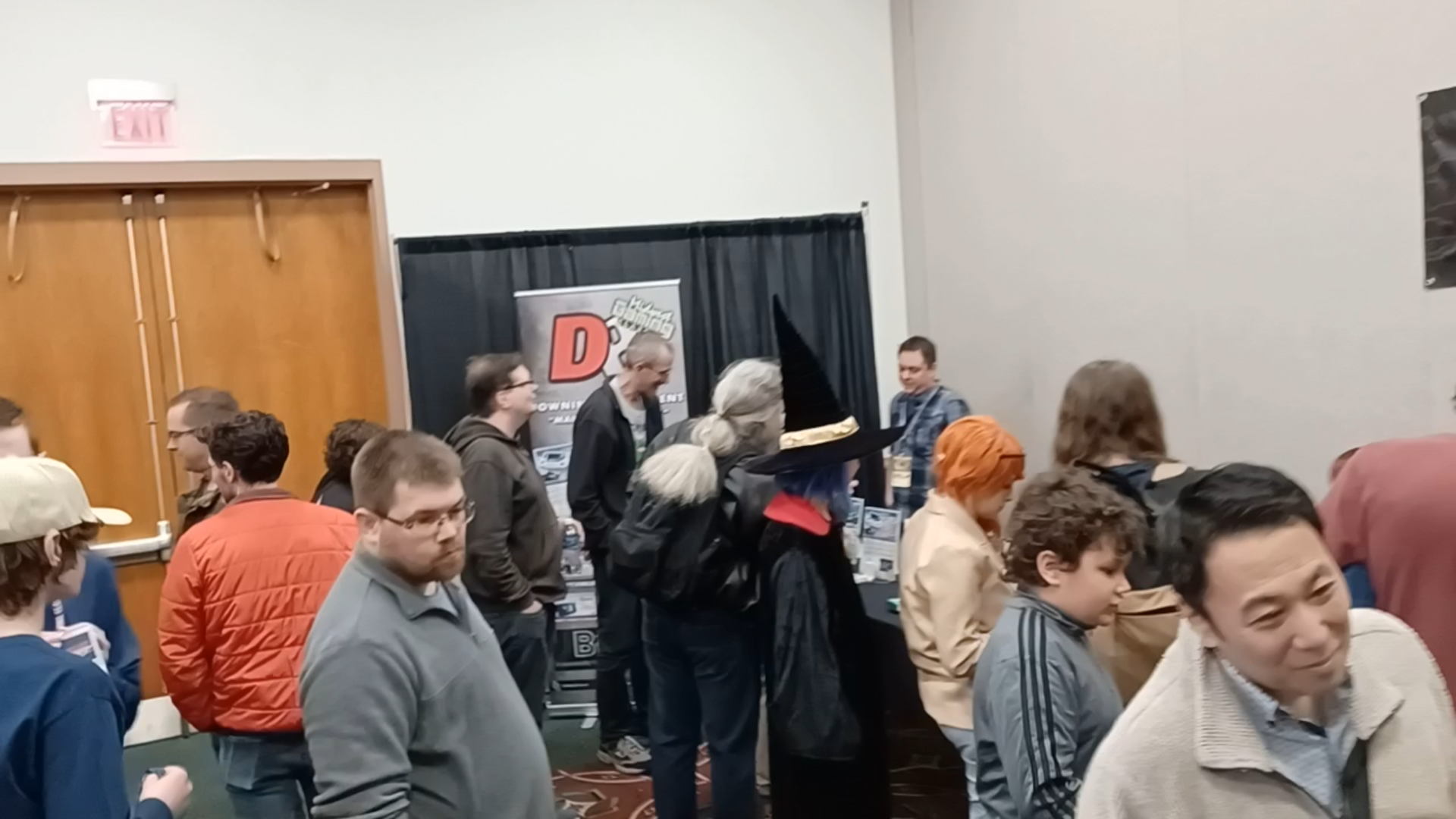 crowd 3.png