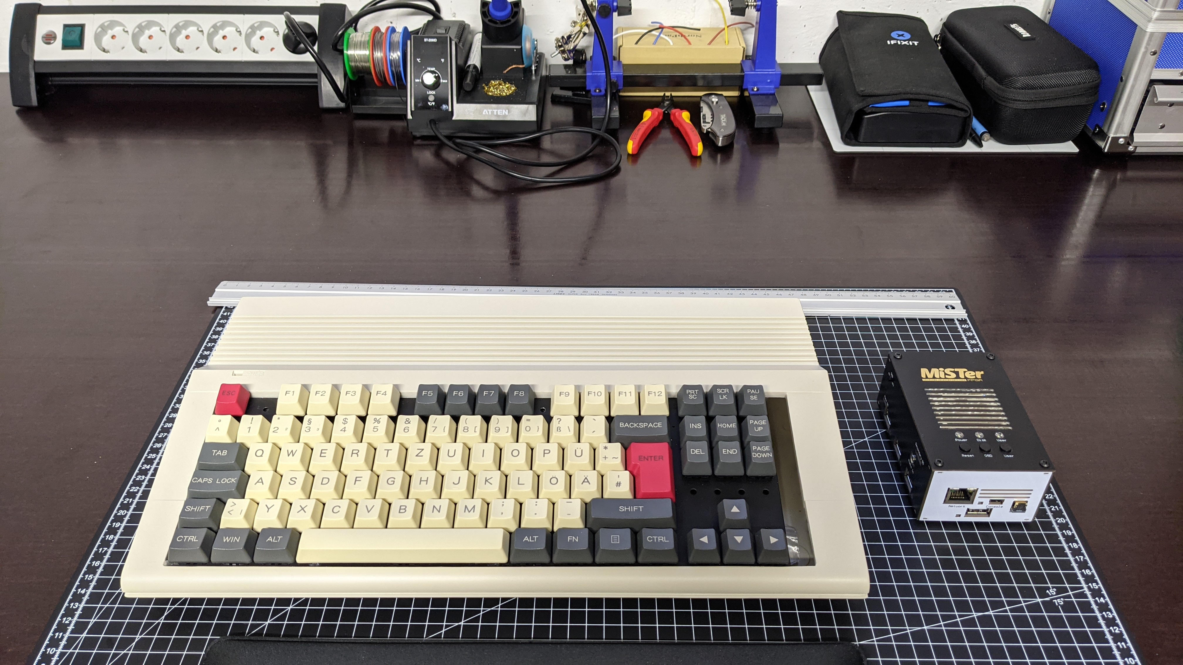 MiSTer-FPGA_C64C-like_RetroPC.jpg