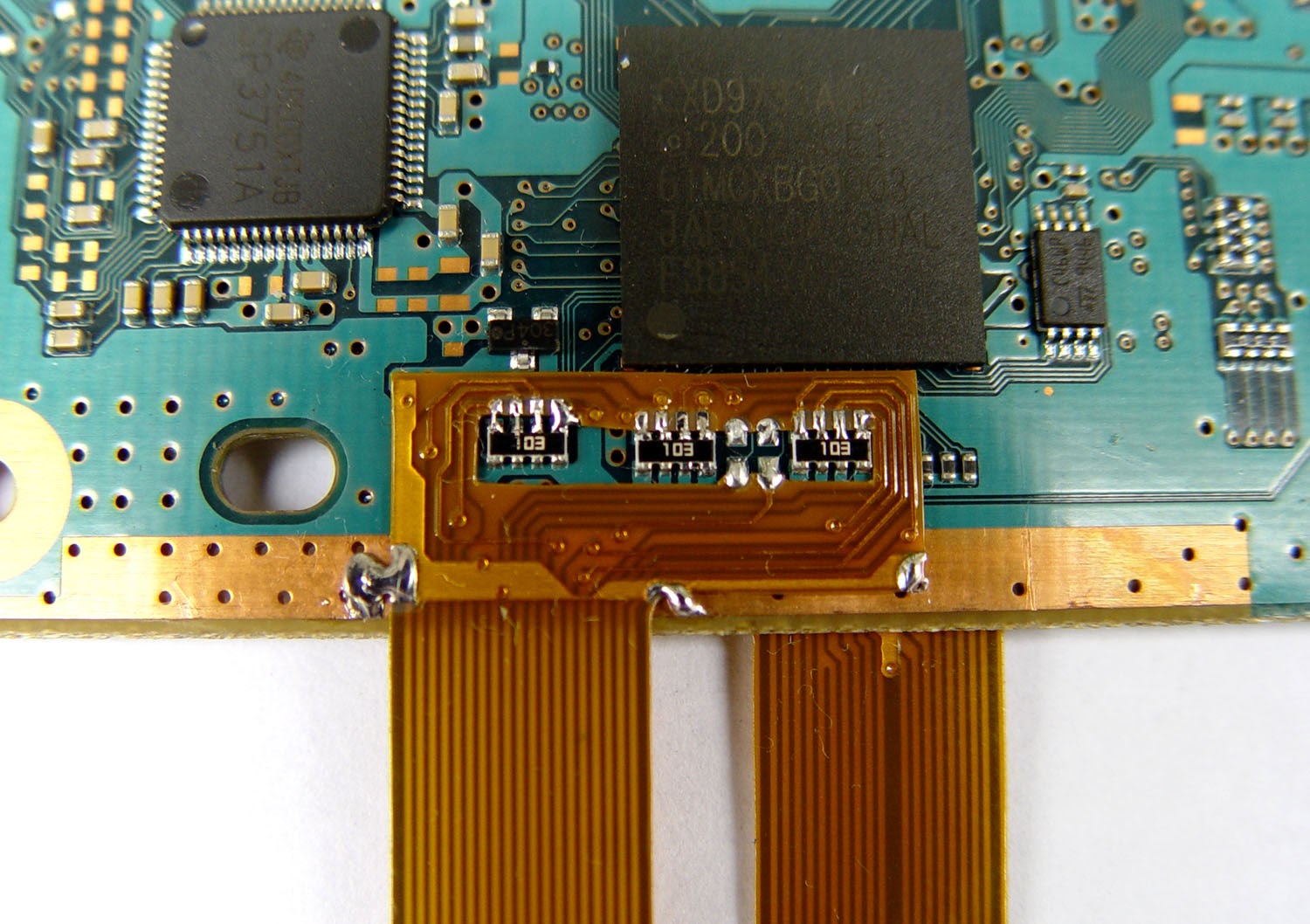 ps2-hdcon-d.jpg