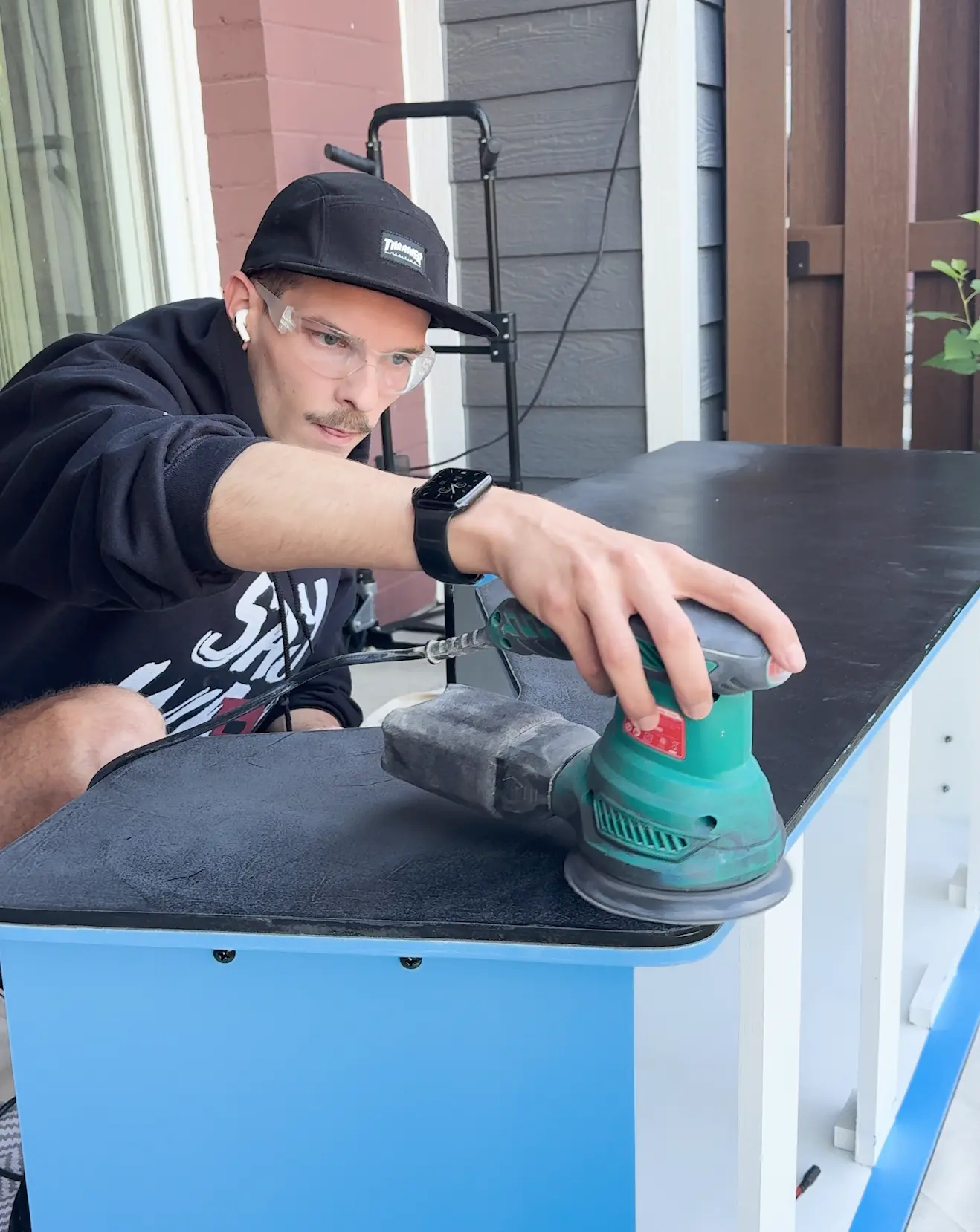 Using the orbital sander is so fucking fun.