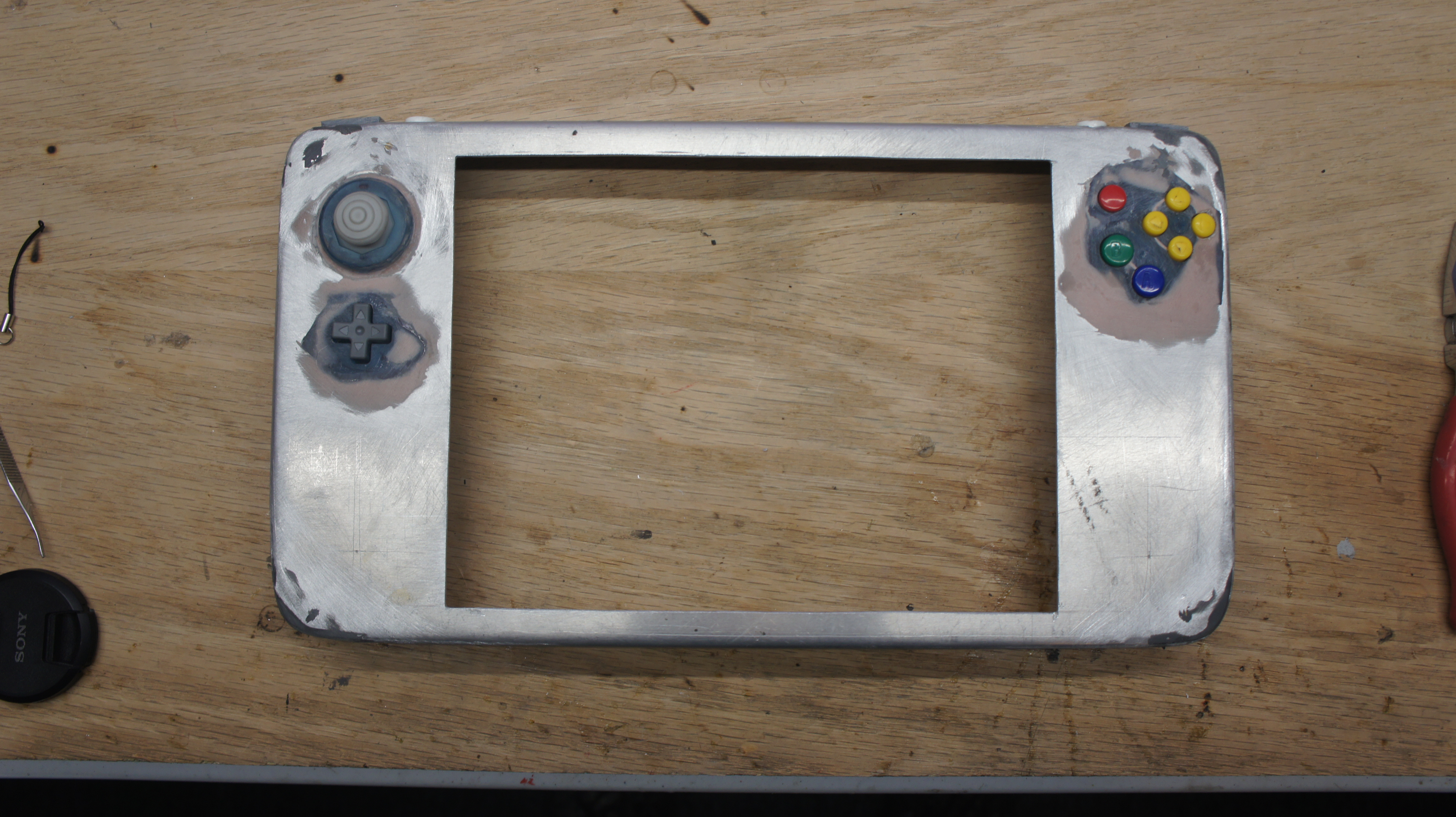 01 Case Front Buttons.JPG